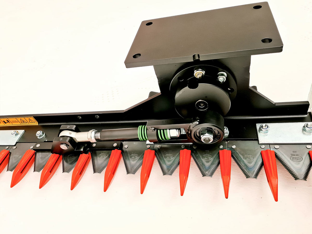 Mounting plate and drive unit of the DELEKS HR hedge cutter bar