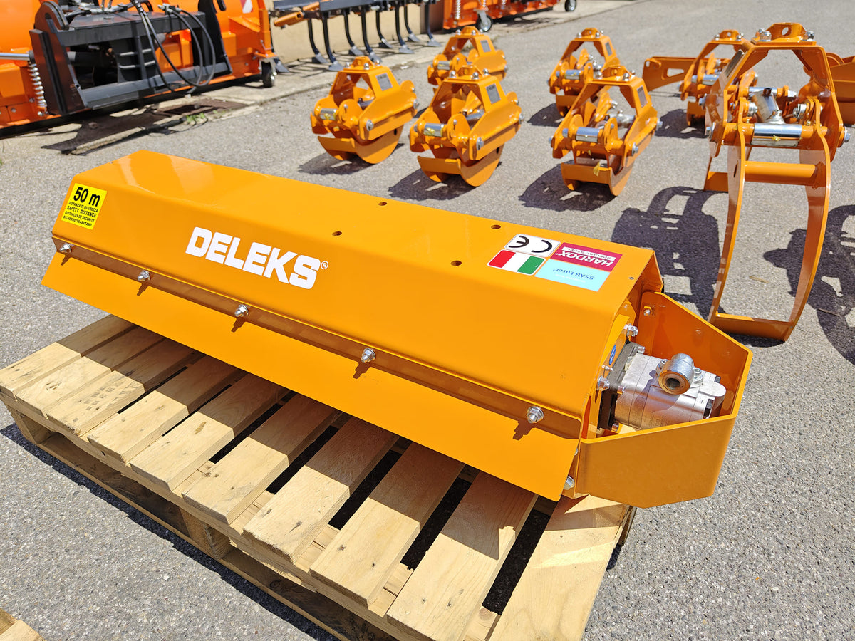 AR Hydraulic Forestry Mulcher Attachment for 1–2 Ton Mini Excavators – DELEKS®