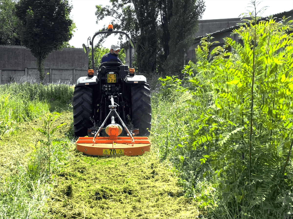 Lawnmower / Chained Rotary Cutter for Tractors