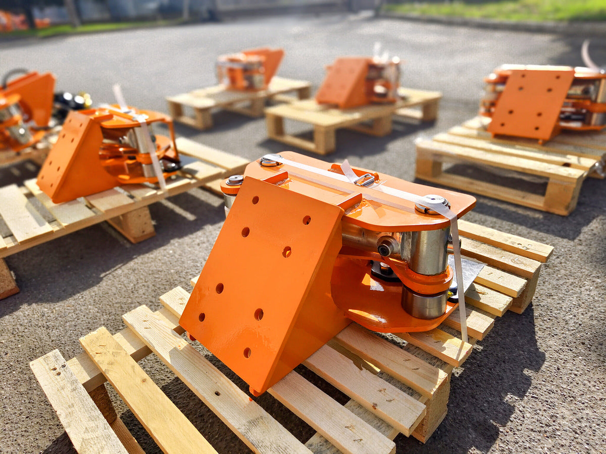 CF10 - Mini-Excavator Hydraulic Tree Shear / Grab - 100% HARDOX
