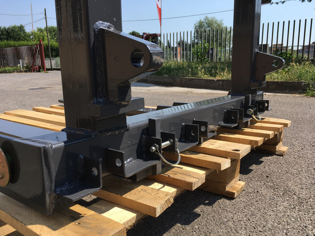 DELEKS D-700E pallet forks, side view