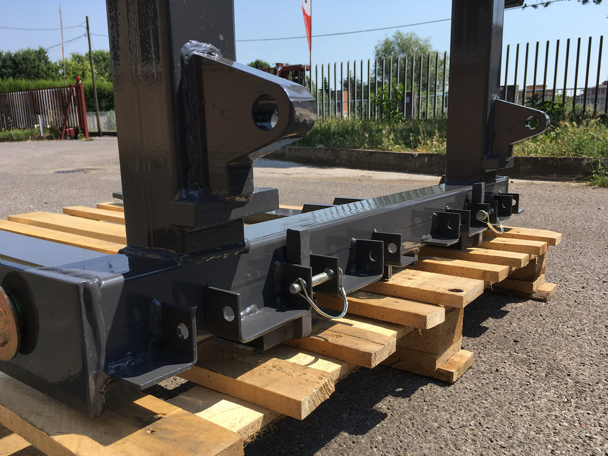 DELEKS D-700E pallet forks, side view