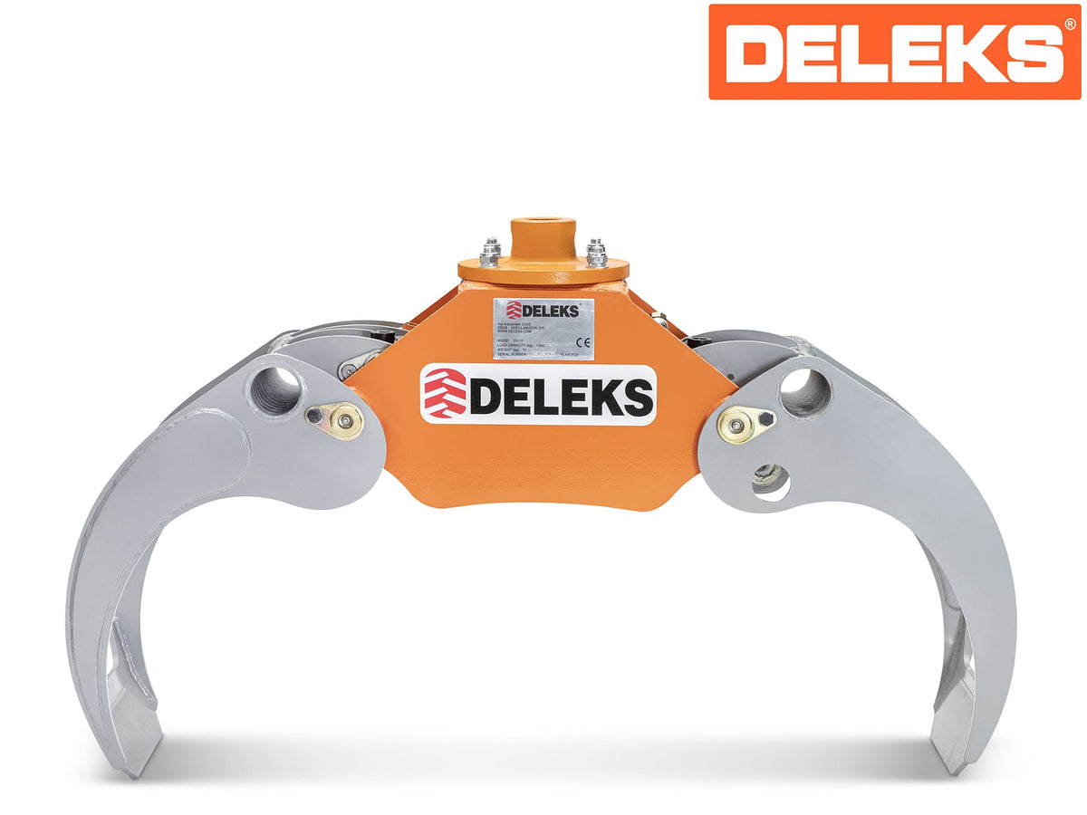 DELEKS DK11 log grapple with open jaws, studio view