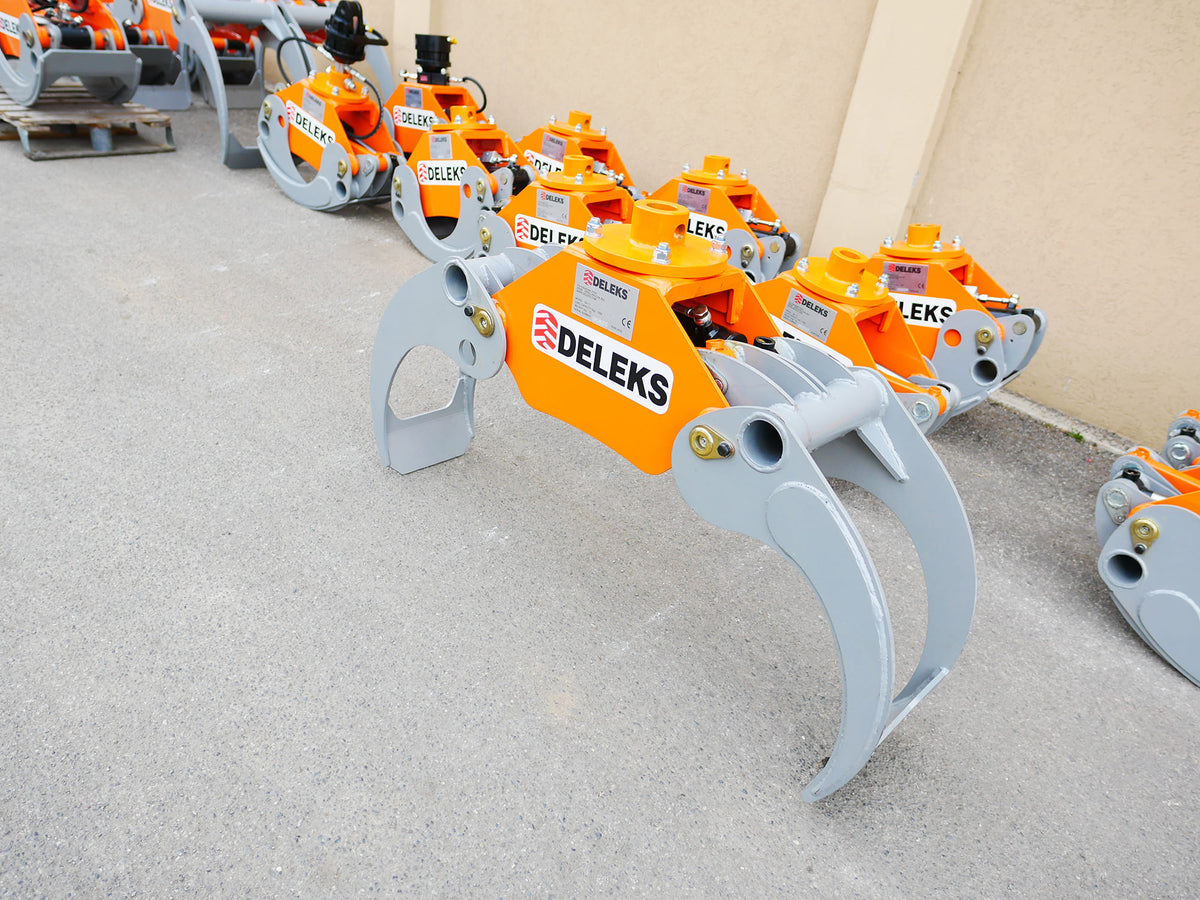 Log Grapple DK11 for Mini Excavators, Forest Crane or Manure Handling