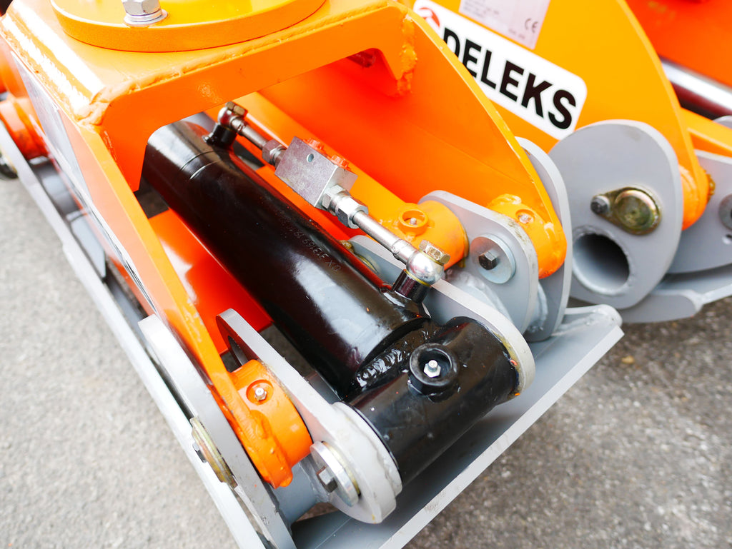 Log Grapple DK16 for Mini Excavators, Forest Crane or Manure Loading