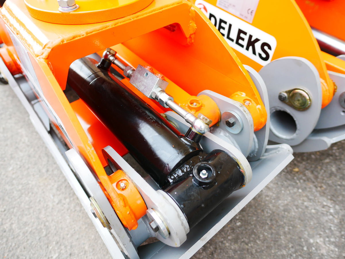 Log Grapple DK16 for Mini Excavators, Forest Crane or Manure Loading
