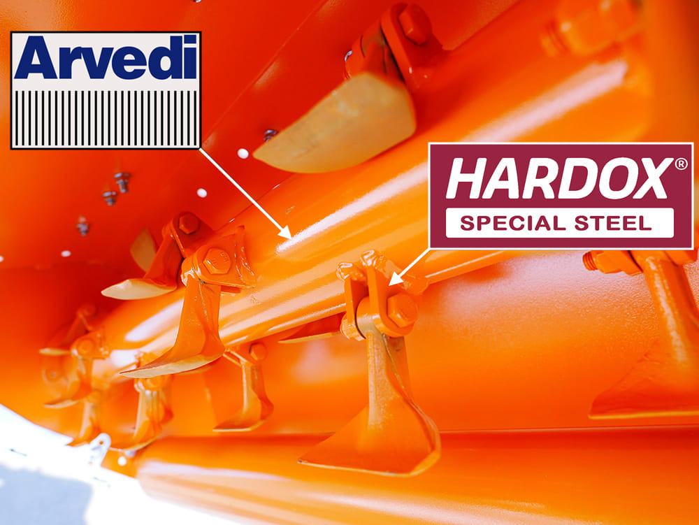 Hardox hammers on the rotor of the DELEKS LINCE flail mower