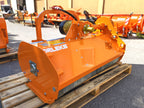 Rear three-quarter view of the DELEKS LINCIONE flail mower