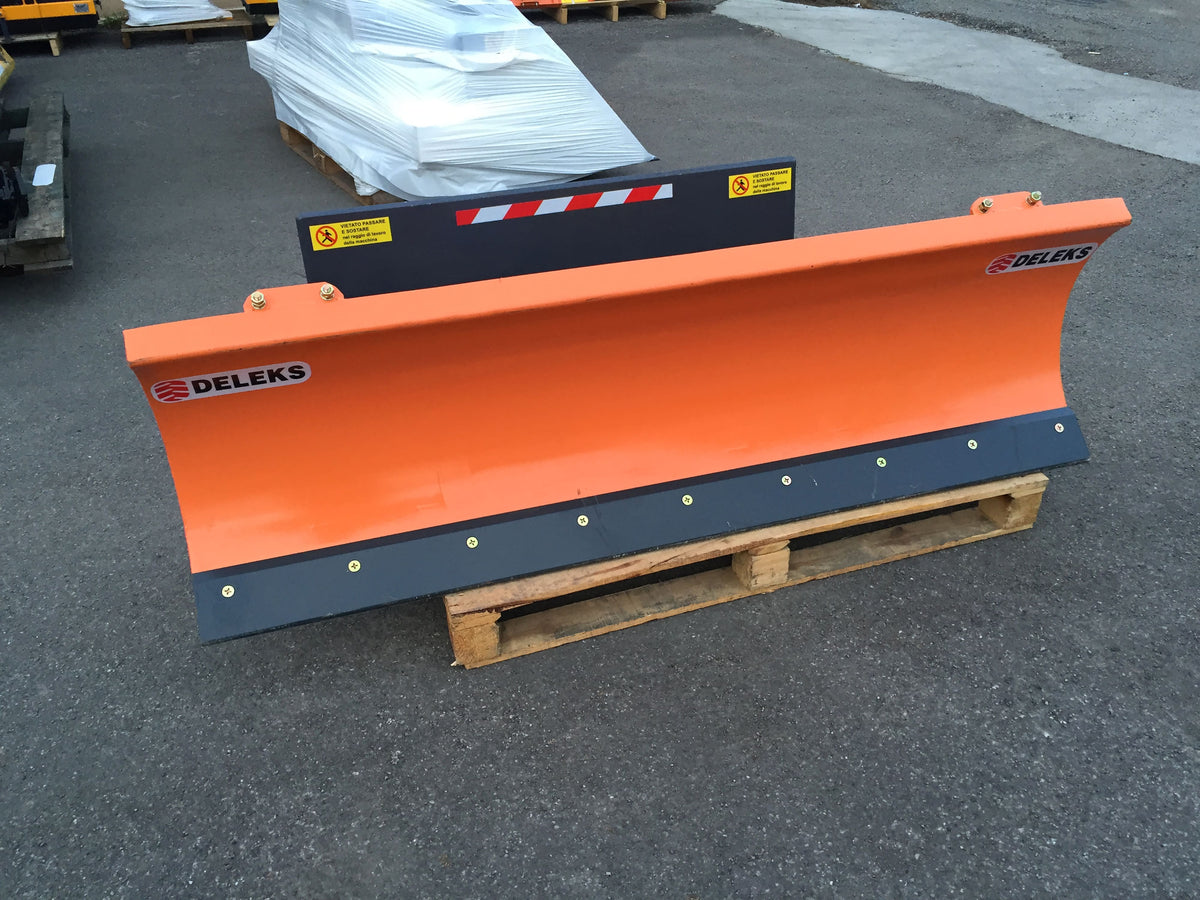 Snowplow for tractor, forklift, skid steer loader