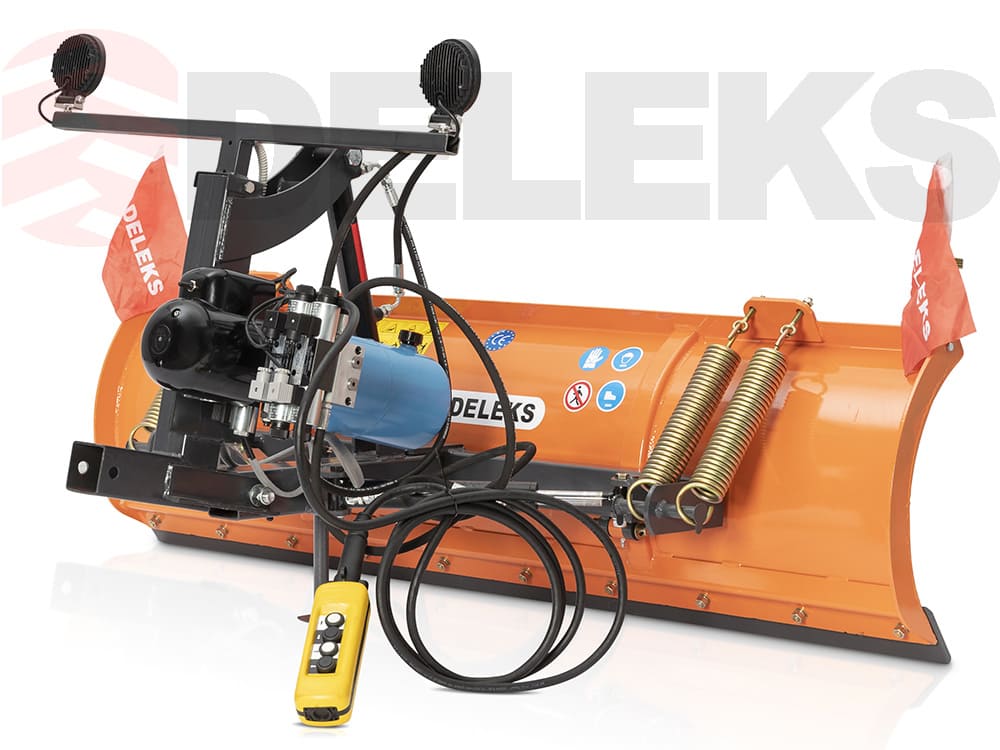 Rear view of the DELEKS LNS-J snow plow with electro-hydraulic unit and work lights