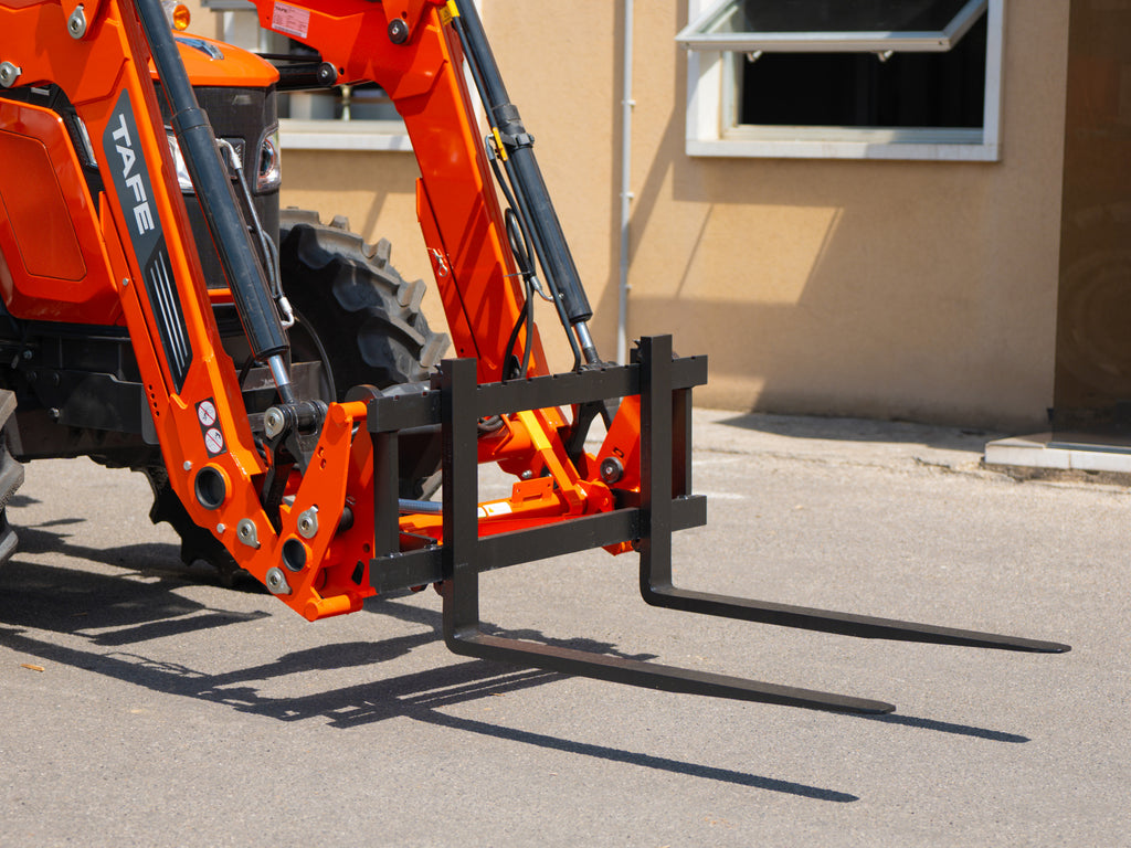 Pallet Forks - Skidsteer/Euro attach systems - FS/FE1T