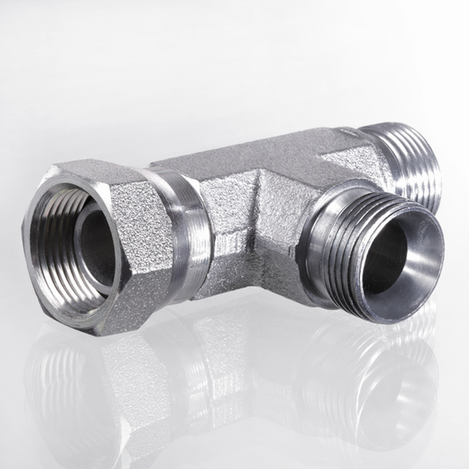 Screw-on socket, L shaped